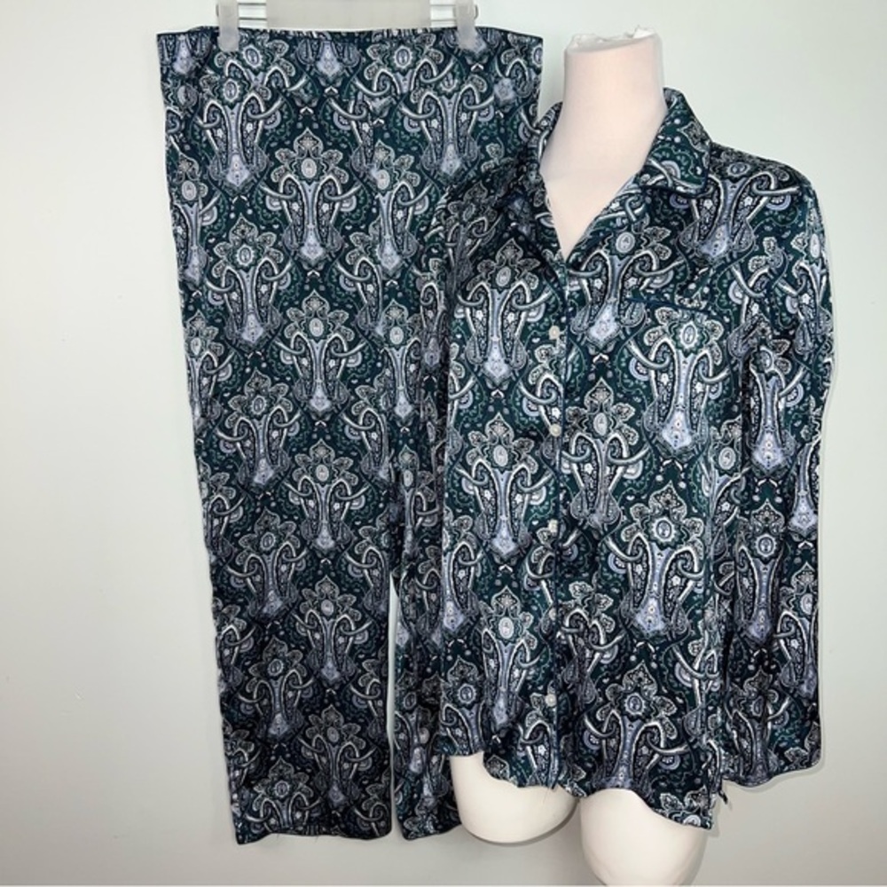Soma Pajama Set Satin Feel Paisley Print Button Up Loungewear Women’s Size Large